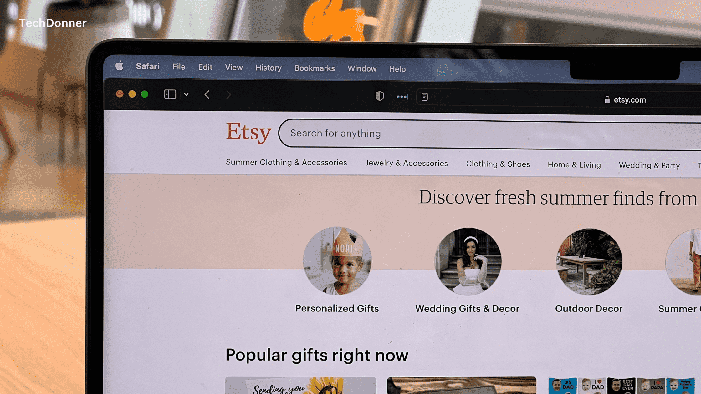 Etsy website opens in a Mac